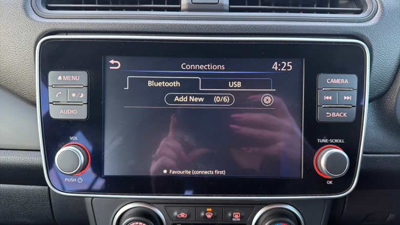 Nissan LEAF 110kW Acenta 39kWh 5dr Auto Electric Hatchback